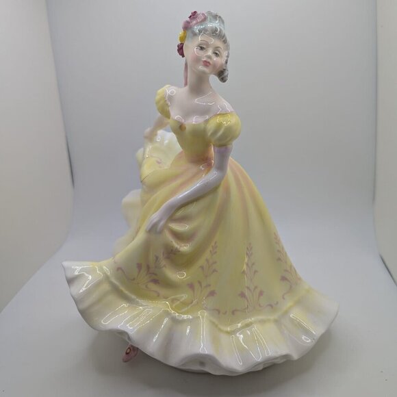 Royal Doulton Ninette Figurine HN 2379 - Picture 1 of 10